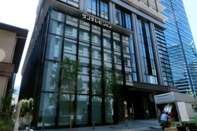 ＪＲ神戸駅前のサンテレビジョン新本社＝１４日午前