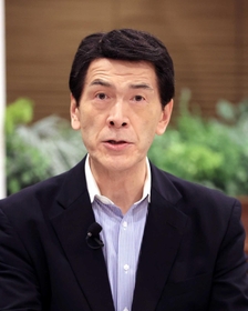 中川暢三氏