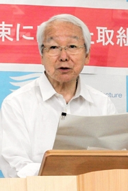 まん延防止等重点措置などを政府に要請したことを明らかにする井戸敏三知事＝１６日午後、兵庫県庁（撮影・高田康夫）