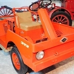 農民車コマツ（日本自動車博物館提供）
