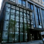 ＪＲ神戸駅前のサンテレビジョン新本社＝１４日午前