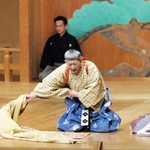 過去に上演された「濯ぎ川」で夫役を演じる茂山あきら（セクターエイティエイト提供）
