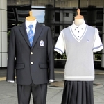 Ｃ案。「カジュアルとフォーマル、ＴＰＯによって着分けられる工夫が素晴らしい」＝神戸市中央区東川崎町１