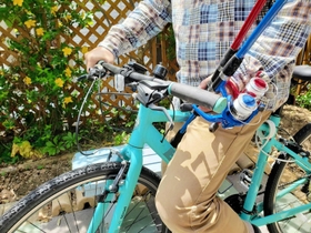 パパ友の影響で釣りや自転車を始めた男性。子どもとも一緒に楽しみ、家族関係が良くなった＝神戸市北区