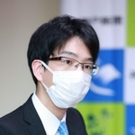 第３局へ向けて意気込みを語る豊島将之竜王＝２０日午後３時５９分、神戸市北区有馬町、有馬温泉の旅館「中の坊瑞苑」（撮影・吉田敦史）