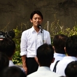 就任式で抱負を語る斎藤元彦県知事＝２日午前、神戸市中央区下山手通５、兵庫県庁（撮影・中西幸大）