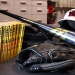 将太君が使っていた野球道具（撮影・辰巳直之） 