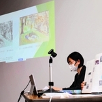 会見では、松方コレクションの「ガラス乾板」と比較して同一作品である可能性が高いことが示された＝２４日午後、姫路市立美術館（撮影・大山伸一郎）