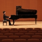 ８月の松方ホール音楽賞では奨励賞に。実力の片りんを見せた＝神戸新聞松方ホール（撮影・吉田敦史）