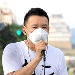 街頭演説で支持を訴えるれいわ新選組の山本太郎代表＝３０日午後、姫路市駅前町（撮影・大山伸一郎）
