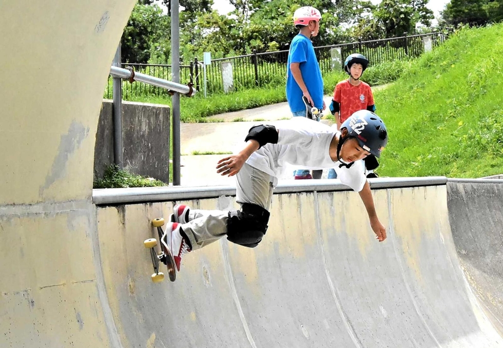 五輪メダルラッシュで注目 スケボーパーク 利用者４倍に急増 無料も魅力 総合 神戸新聞next