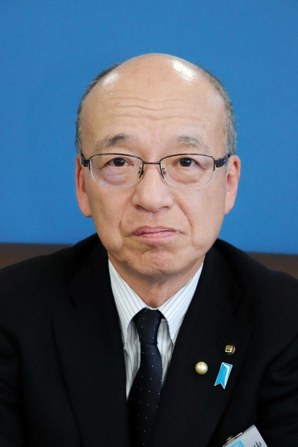 片山安孝氏