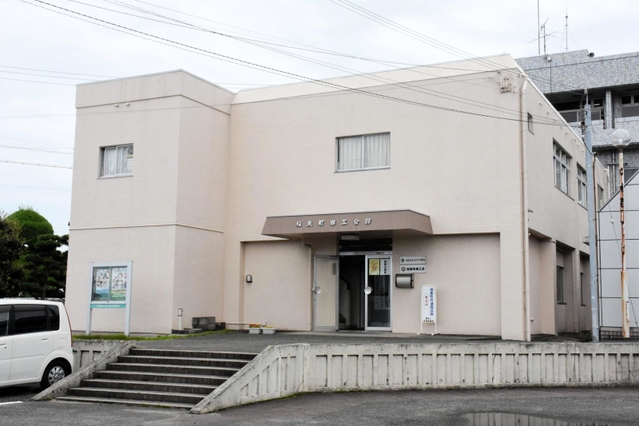 職員が現金を着服していた稲美町商工会の建物＝稲美町国岡１