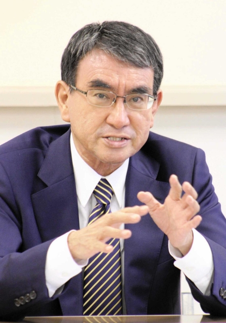 地方活性化策などを語った河野太郎行政改革担当相＝国会記者会館（撮影・今福寛子）