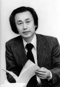 神戸新聞の経済部記者時代の内橋克人さん＝１９６４年