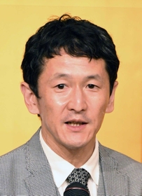 神戸大大学院医学研究科の岩田健太郎教授（感染症治療学）＝神戸ポートピアホテル／情報文化懇話会