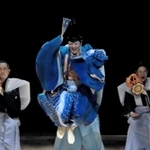 伝統芸能「三番叟」を舞う野村萬斎さん＝１日夜、姫路市神屋町、アクリエひめじ（撮影・大山伸一郎）