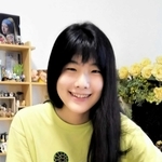 「将来は留学もしてみたい」。夢も語れるようになり、笑顔の藤田紅良々さん＝京都市