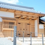 11月３日の開館が決まった「初代県庁館」の正門＝神戸市兵庫区中之島２（兵庫県提供）