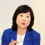 防災や地方創生の考えを語った自民党の野田聖子幹事長代行＝衆院第１議員会館