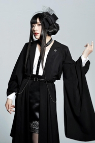 鈴華ゆう子（ＫＥＩＫＯ　ＴＡＮＡＢＥ）