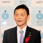 就任会見に臨んだ末松信介文部科学相＝東京都千代田区