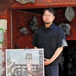 東京五輪が終わった「今だからこそ、見て欲しい」。と話す青山真也監督＝大阪市内