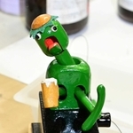 カッパ型の神戸人形＝神戸市東灘区（撮影・中西幸大）