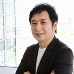歌手の松原健之（神戸新聞社）