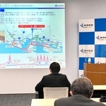 大阪湾岸道路（阪神高速湾岸線）西伸部の工事状況について報告する吉田光市社長＝大阪市北区