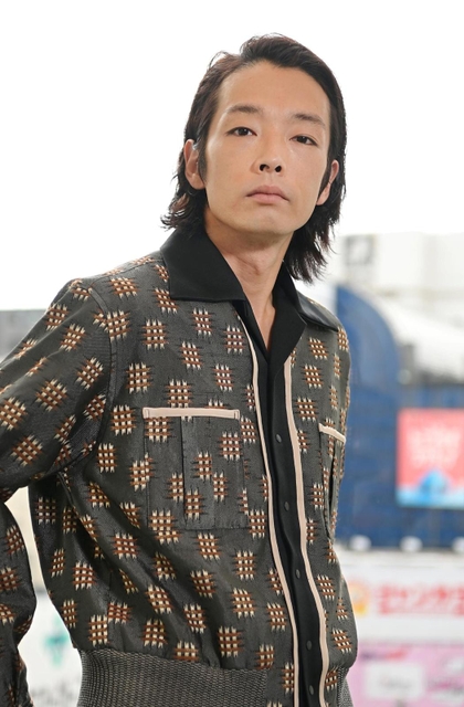 映画「ボクたちはみんな大人になれなかった」で主演を務める俳優の森山未來さん＝大阪市内（撮影・秋山亮太）