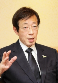 ３期目の抱負や政策を語る久元喜造神戸市長＝神戸市役所
