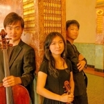 レヒネル・トリオのチェロ水野優也（左から）、バイオリン長尾春花、ピアノ水谷友彦（同トリオ提供）