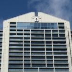 神戸市役所＝神戸市中央区