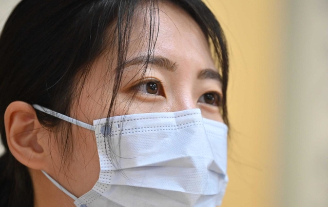 里見香奈女流王位
