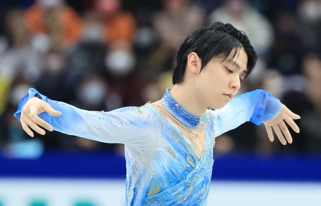 フィギュアスケートの全日本選手権で会心の演技を見せた羽生結弦＝２０２１年１２月２４日、さいたまスーパーアリーナ