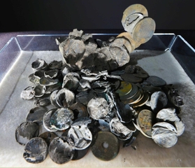 火災で溶けた硬貨