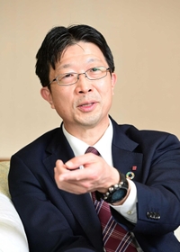 嶋田泰夫さん