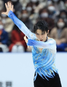 フィギュアスケートの全日本選手権で会心の演技を見せた羽生結弦＝２０２１年１２月２４日、さいたまスーパーアリーナ
