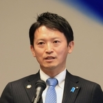 年頭あいさつに立った斎藤元彦知事＝兵庫県公館（撮影・吉田敦史）