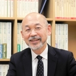 大阪中之島美術館にかける思いと魅力を語った菅谷富夫館長