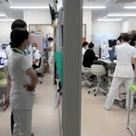 第３波や４波では病床が逼迫し、重症患者への対応が課題となった＝２０２０年１２月、神戸市立医療センター中央市民病院（画像の一部を加工しています）
