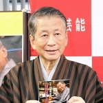 ７３歳で歌手デビューした桂春団治＝大阪市中央区、松竹芸能