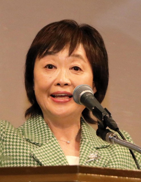 スポーツが持つ力をテーマに講演する増田明美さん＝神戸ポートピアホテル