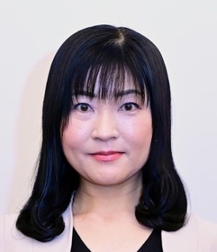相崎佐和子氏
