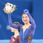 フィギュアスケート女子で３位になり、笑顔でガッツポーズする坂本花織＝北京（撮影・堀内　翔）