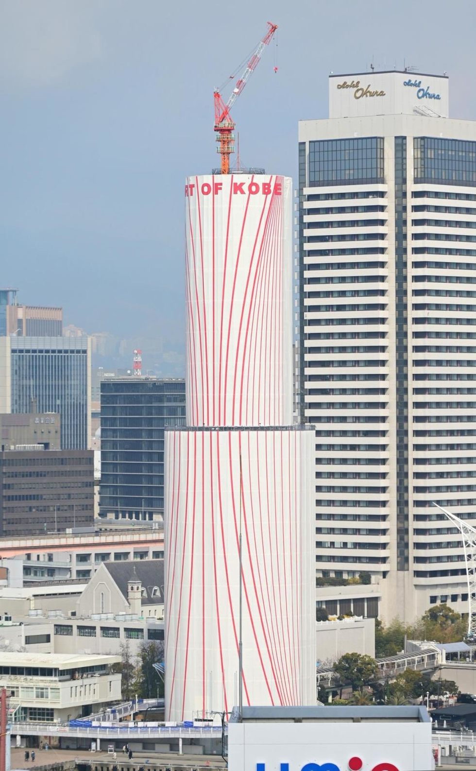 改修中の神戸ポートタワー 白いカバーにすっぽり 総合 神戸新聞next