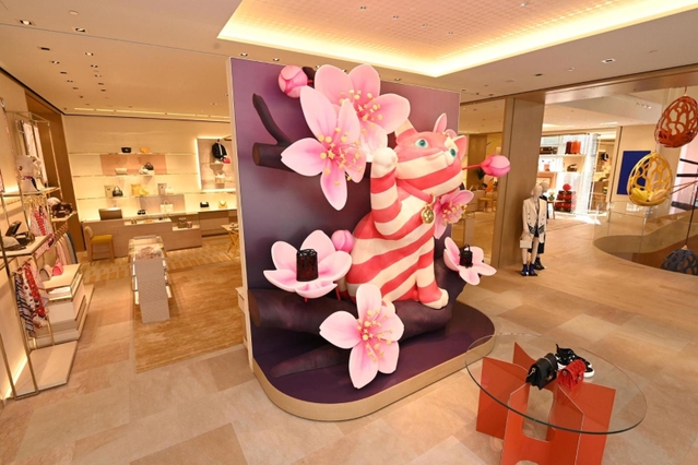 移転し１９日にオープンするルイ・ヴィトン神戸店＝１６日午前、神戸市中央区明石町、ルイ・ヴィトン神戸店（撮影・坂井萌香）