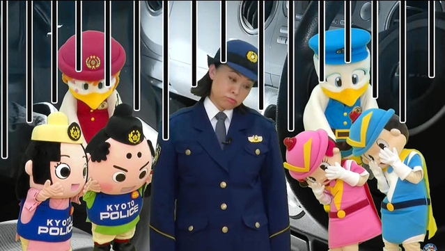 啓発動画の一場面。防犯対策が「ないとき」は出演者のテンションが下がる