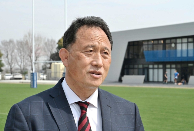 兵庫勢初の全国制覇を果たした今大会を振り返る報徳の西條裕朗監督＝３１日午前、埼玉県熊谷市上川上、さくらオーバルフォート（撮影・秋山亮太）